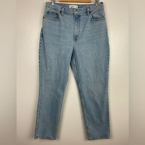 Abercrombie & Fitch 90's straight Ultra High Rise Curve Love Denim Jeans